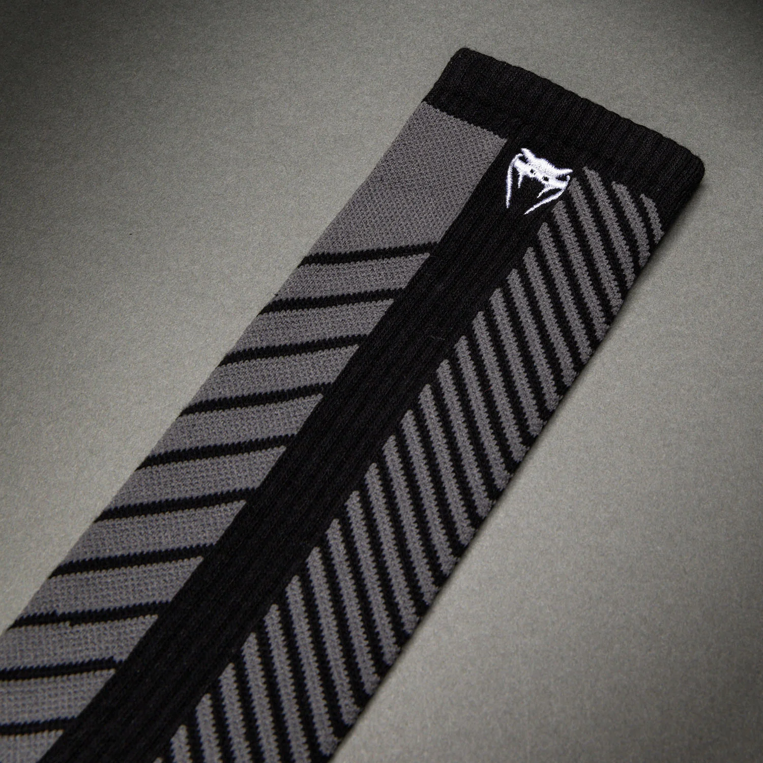 Venum Vector Over-the-Calf Socks - Black/Grey - Image 4