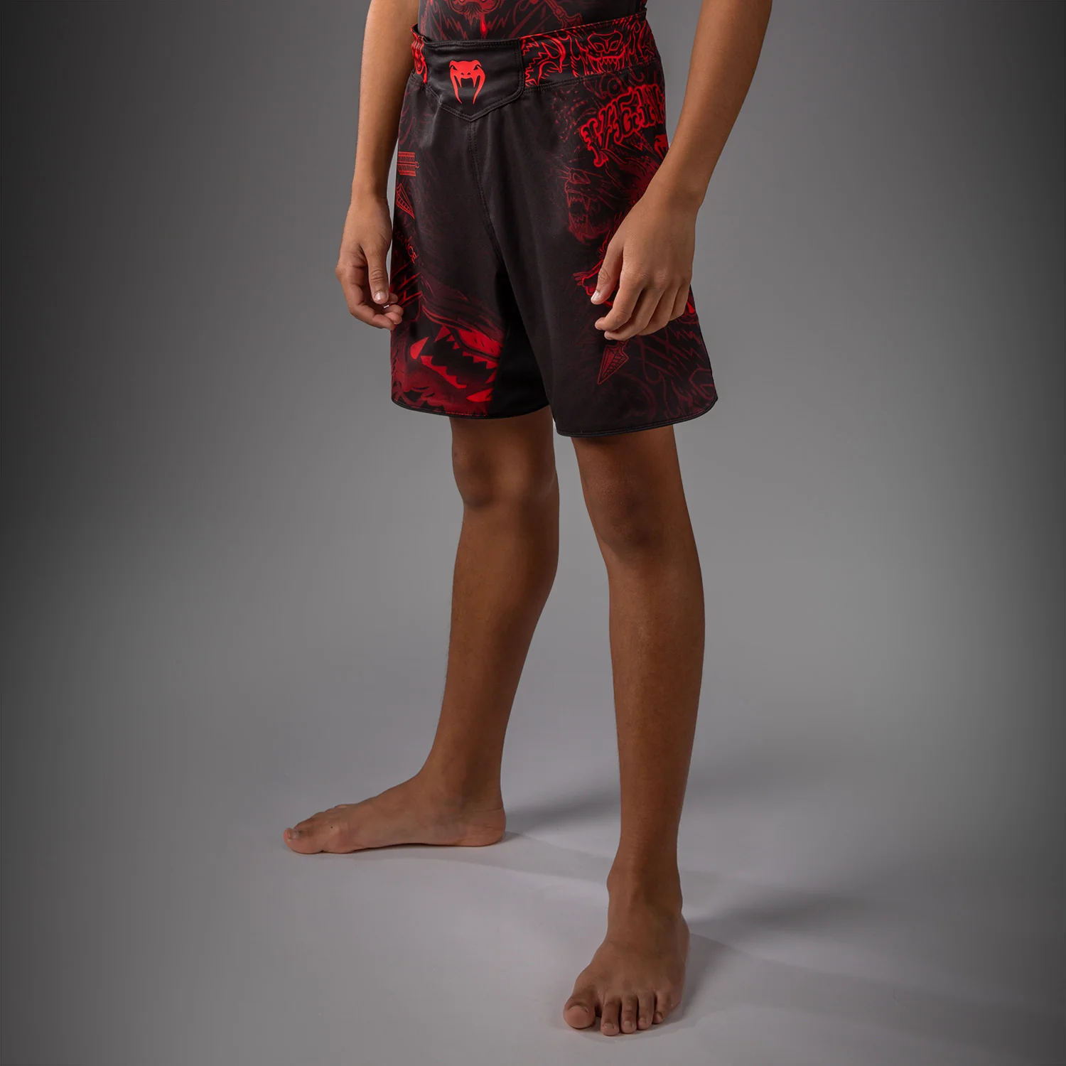 Venum Wolf Atak Kids Fightshorts - Black/Red - Image 3