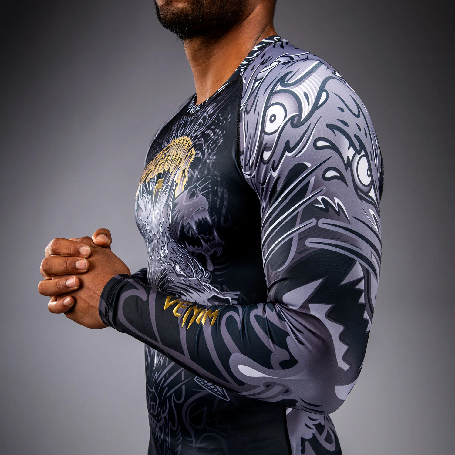 Venum Wolf Atak Long Sleeve Rashguard - Black/Grey - Image 6