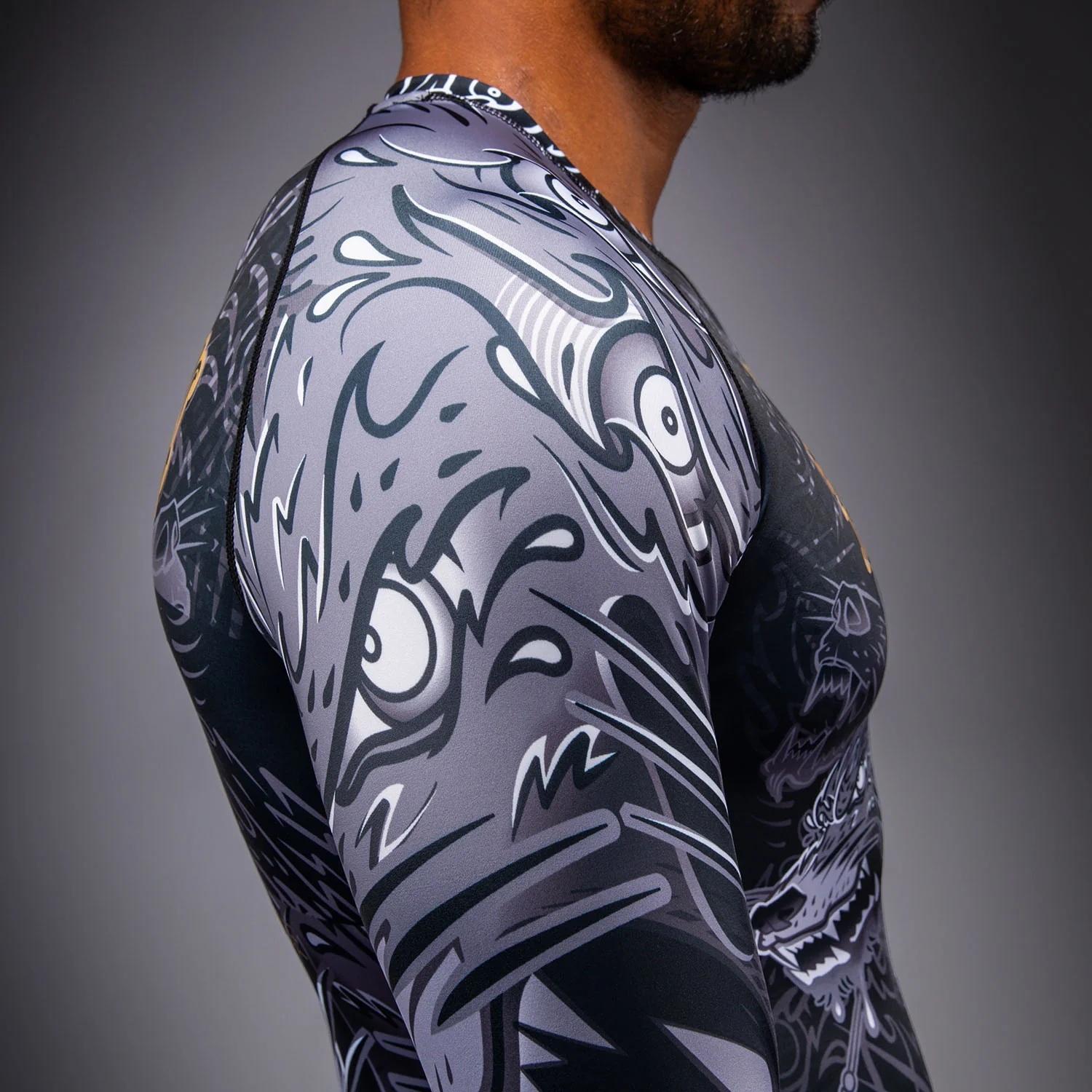 Venum Wolf Atak Long Sleeve Rashguard - Black/Grey - Image 7