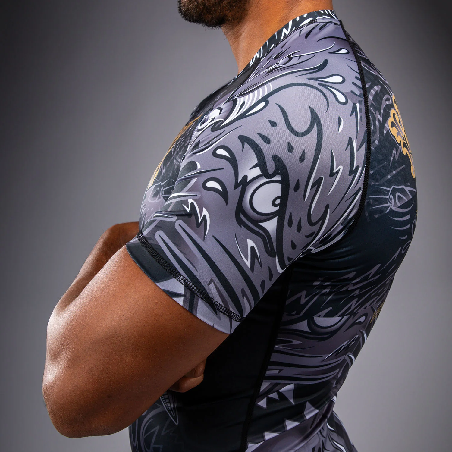 Venum Wolf Atak Short Sleeve Rashguard - Black/Grey - Image 5