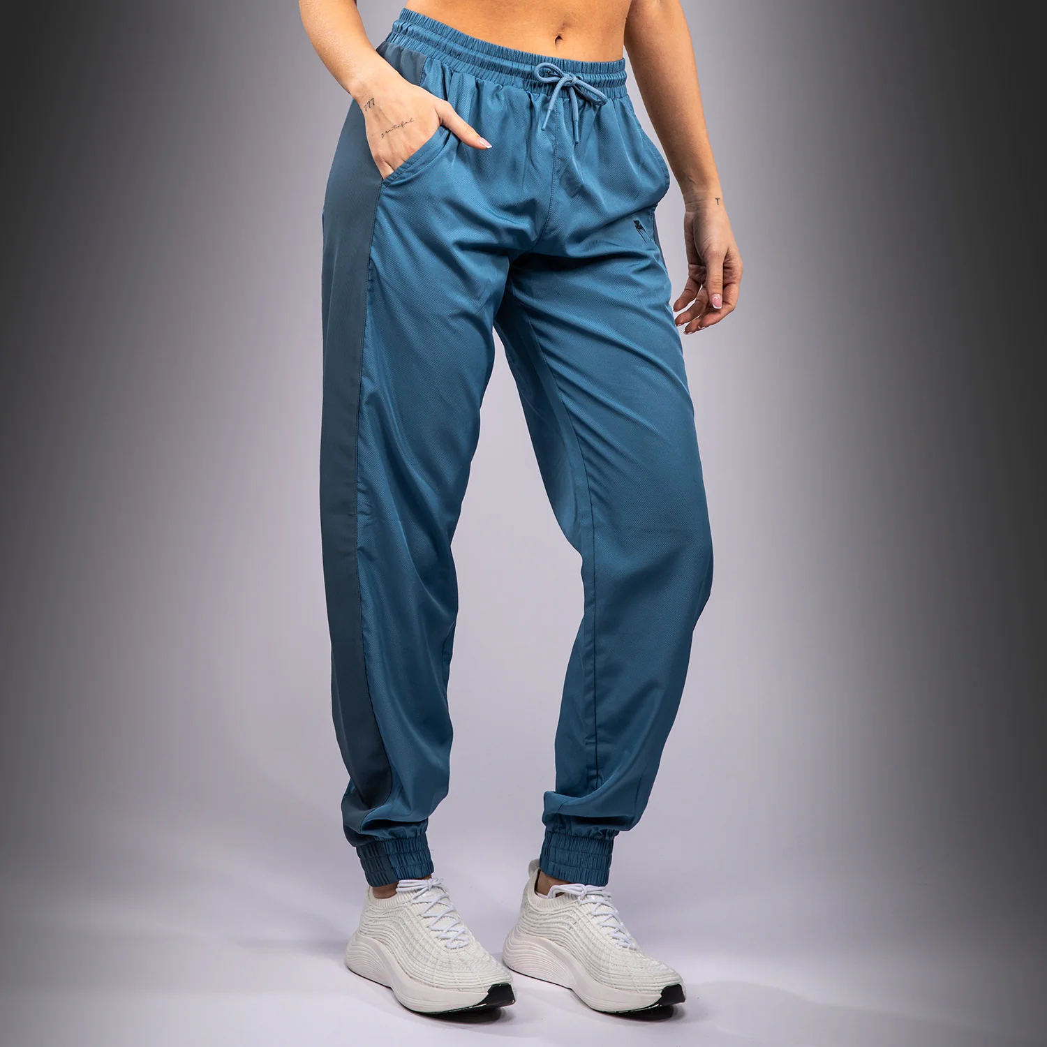Venum Women Laser 3.0 Joggers - Blue - Image 4