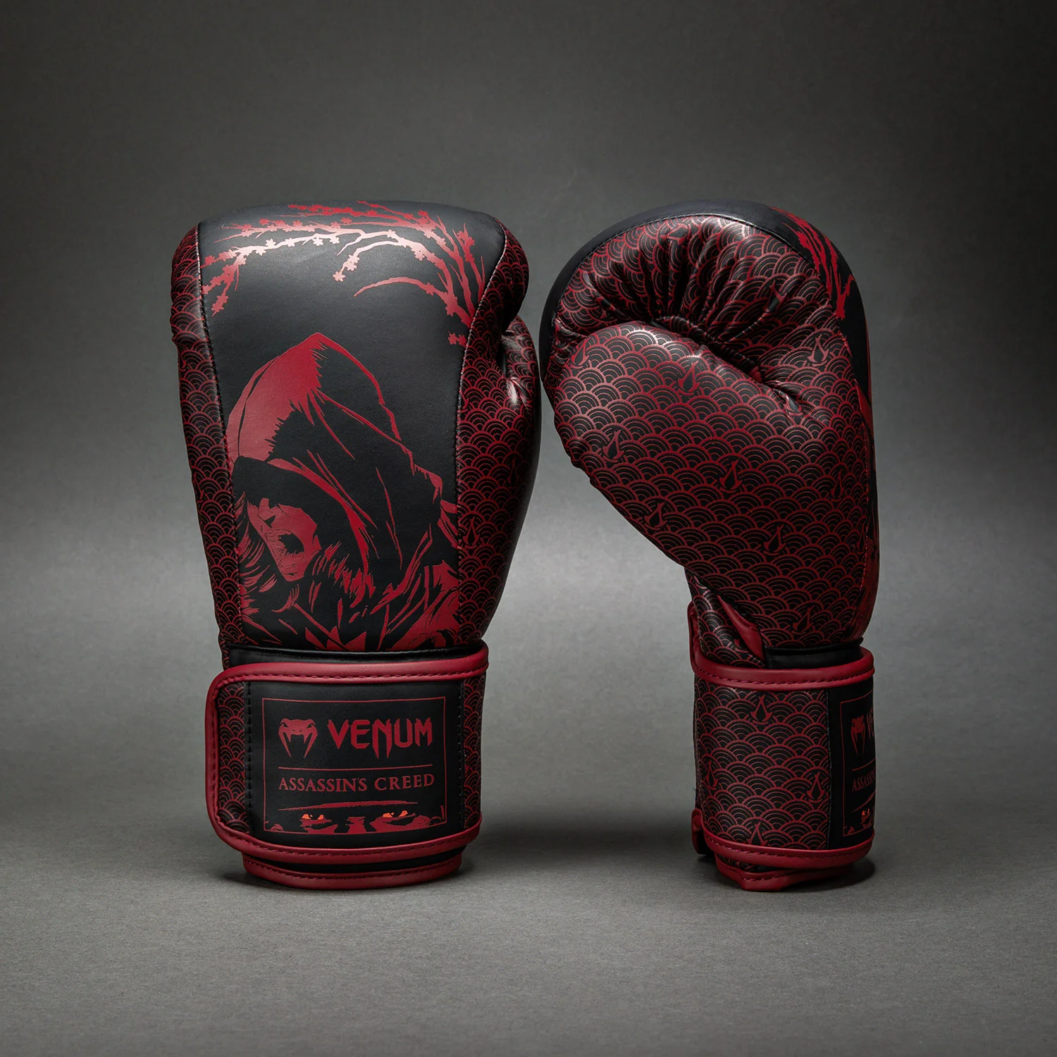 Venum x Assassin's Creed Shadows Boxing Gloves - Burgundy/Black - Image 2