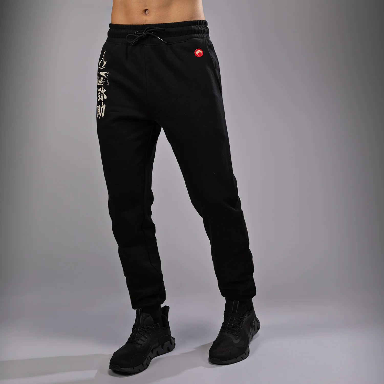 Venum x Assassin's Creed Shadows Jogger - Black - Image 3