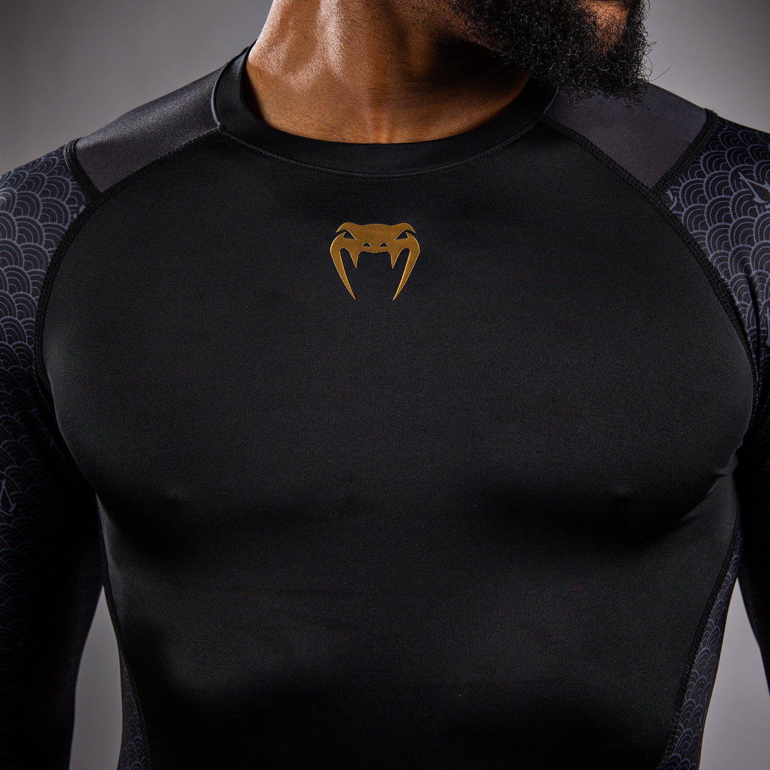 Venum x Assassin's Creed Shadows Rashguard Long Sleeve - Black - Image 6
