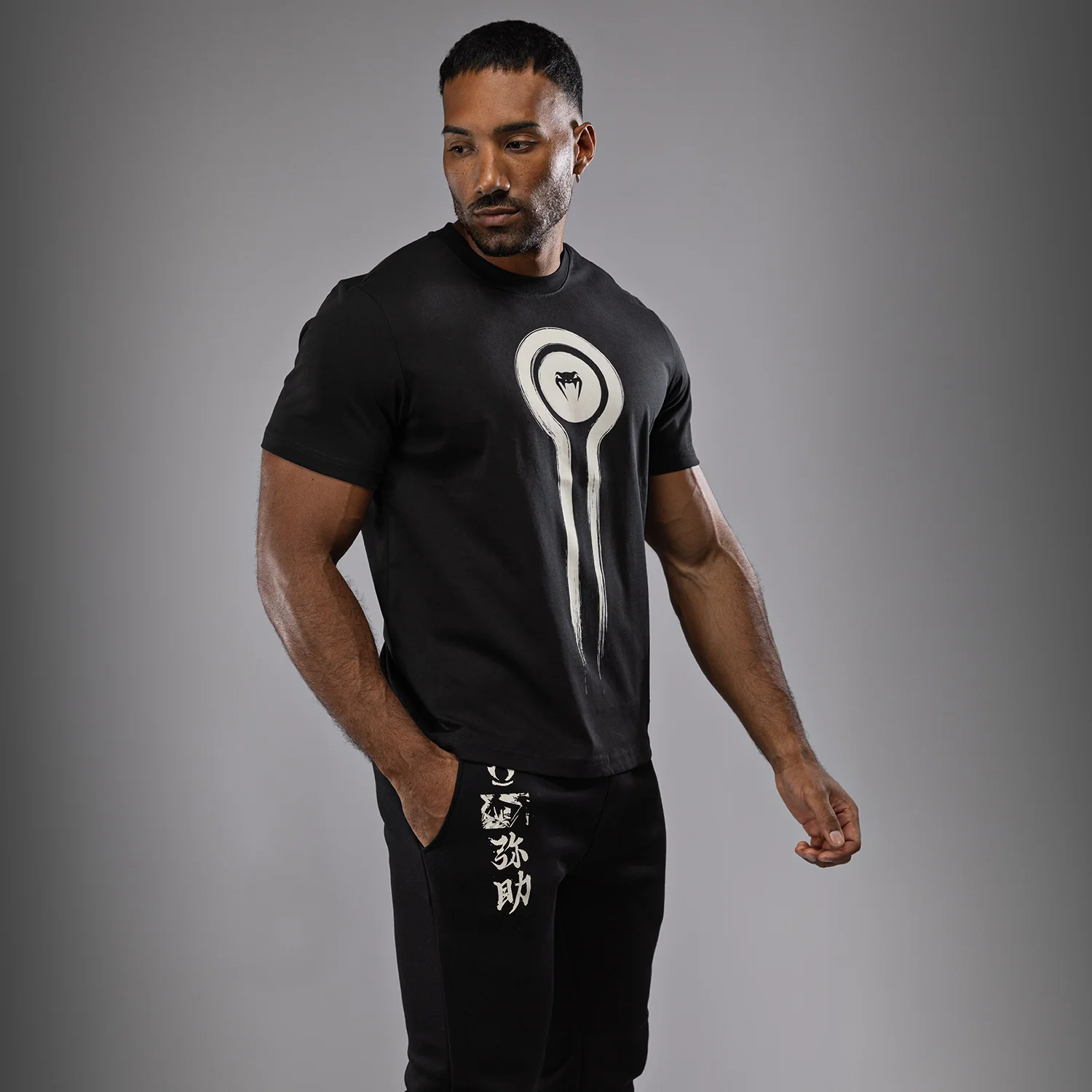 Venum x Assassin's Creed Shadows T-Shirt - Black - Image 4