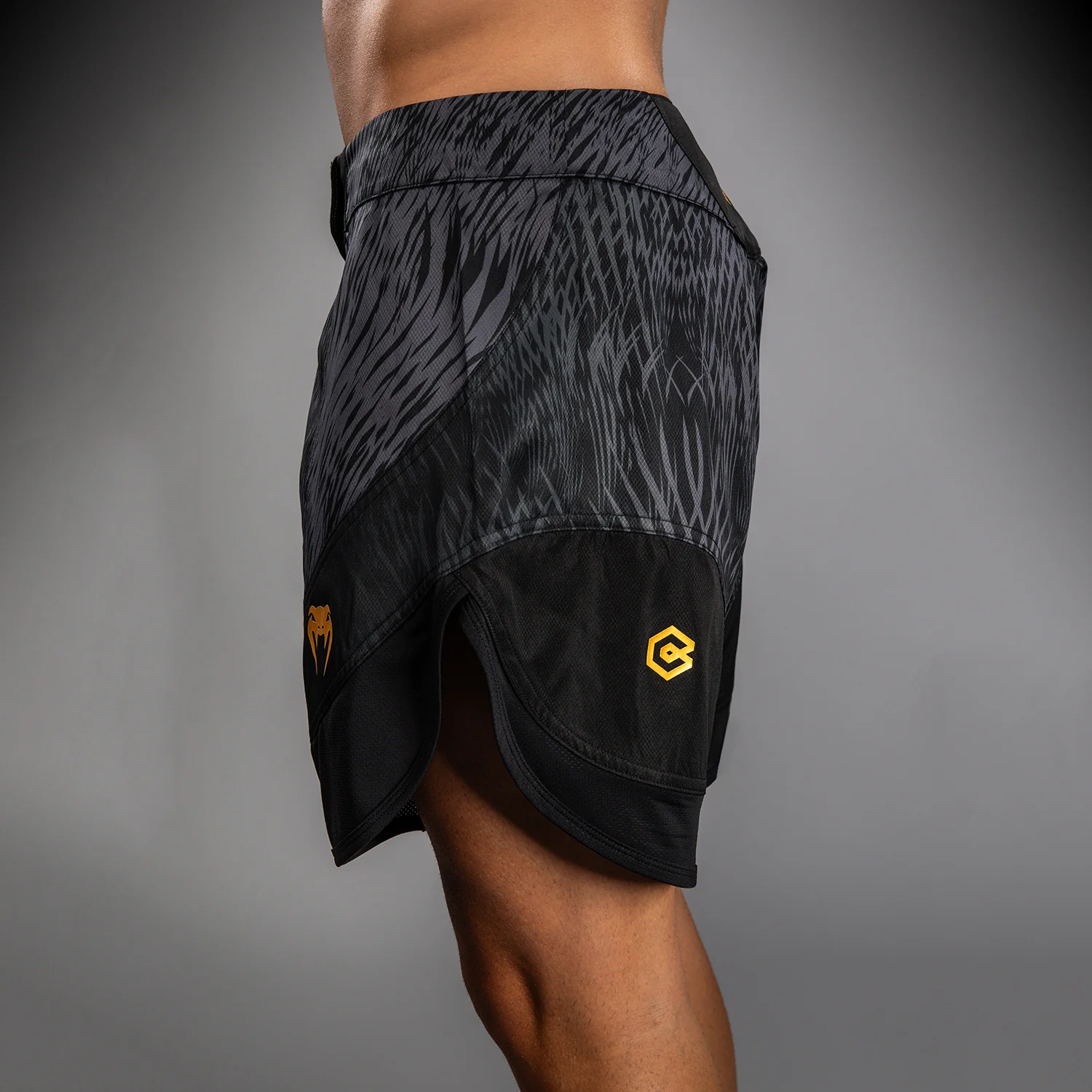 Venum x Chimaev Fightshorts - Black/Grey - Image 7