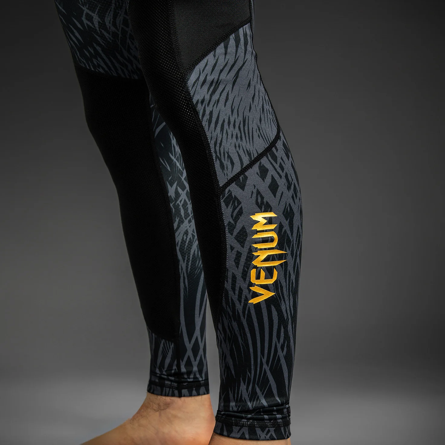 Venum x Chimaev Spats - Black/Grey - Image 6