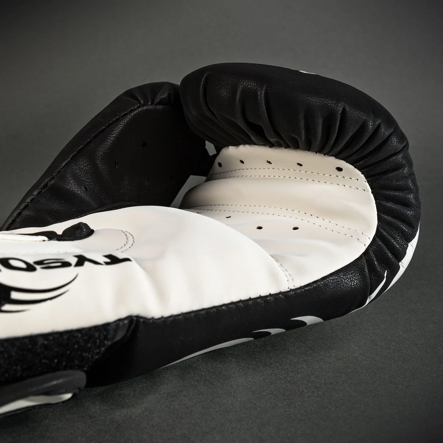 Venum Mike Tyson Replica Boxing Gloves - Deep Black/Optical White - Image 5