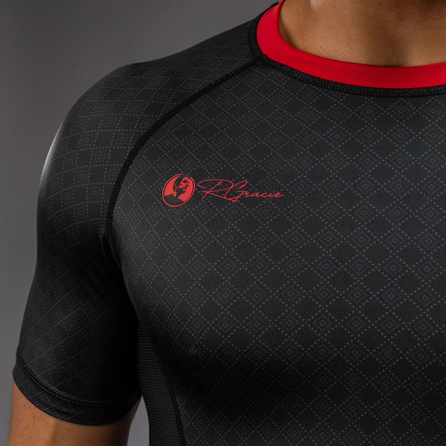 Venum x Roger Gracie Signature Short Sleeve Rashguard - Black/Red - Image 4