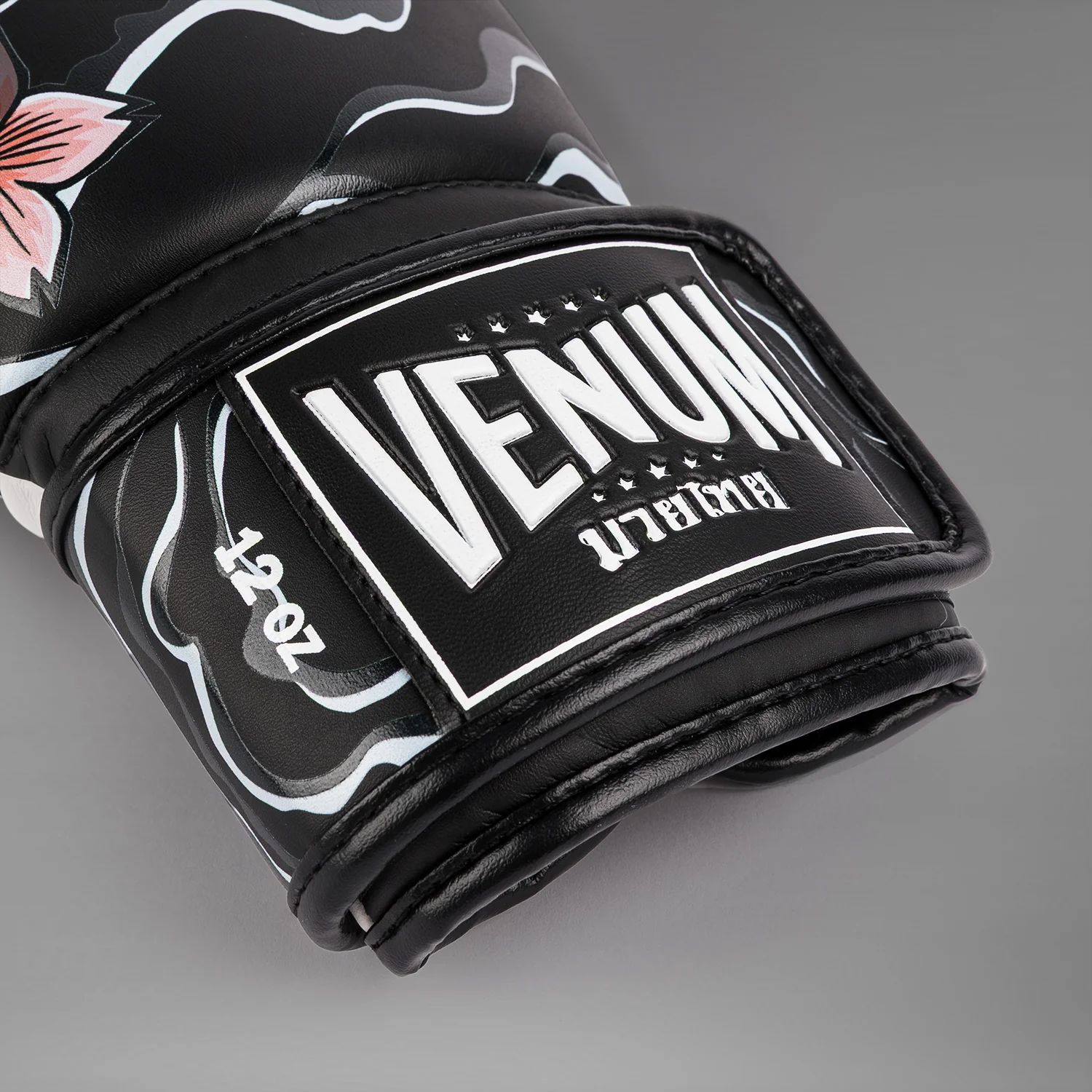 Venum X Tawanchay Boxing gloves Black/White - Image 3
