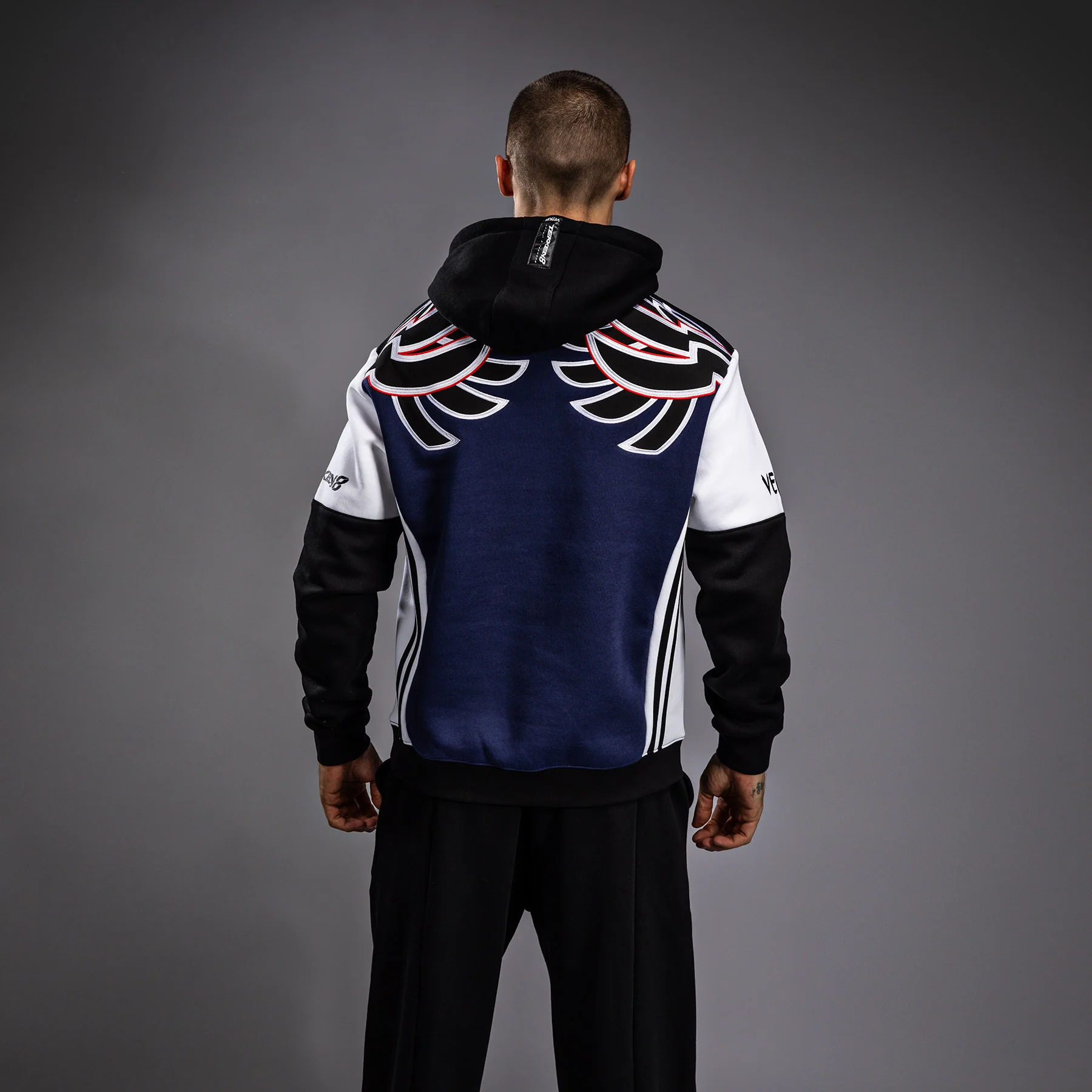 Venum x TEKKEN 8 - Jin Kazama Hoodie - Blue/Black/White - Image 5
