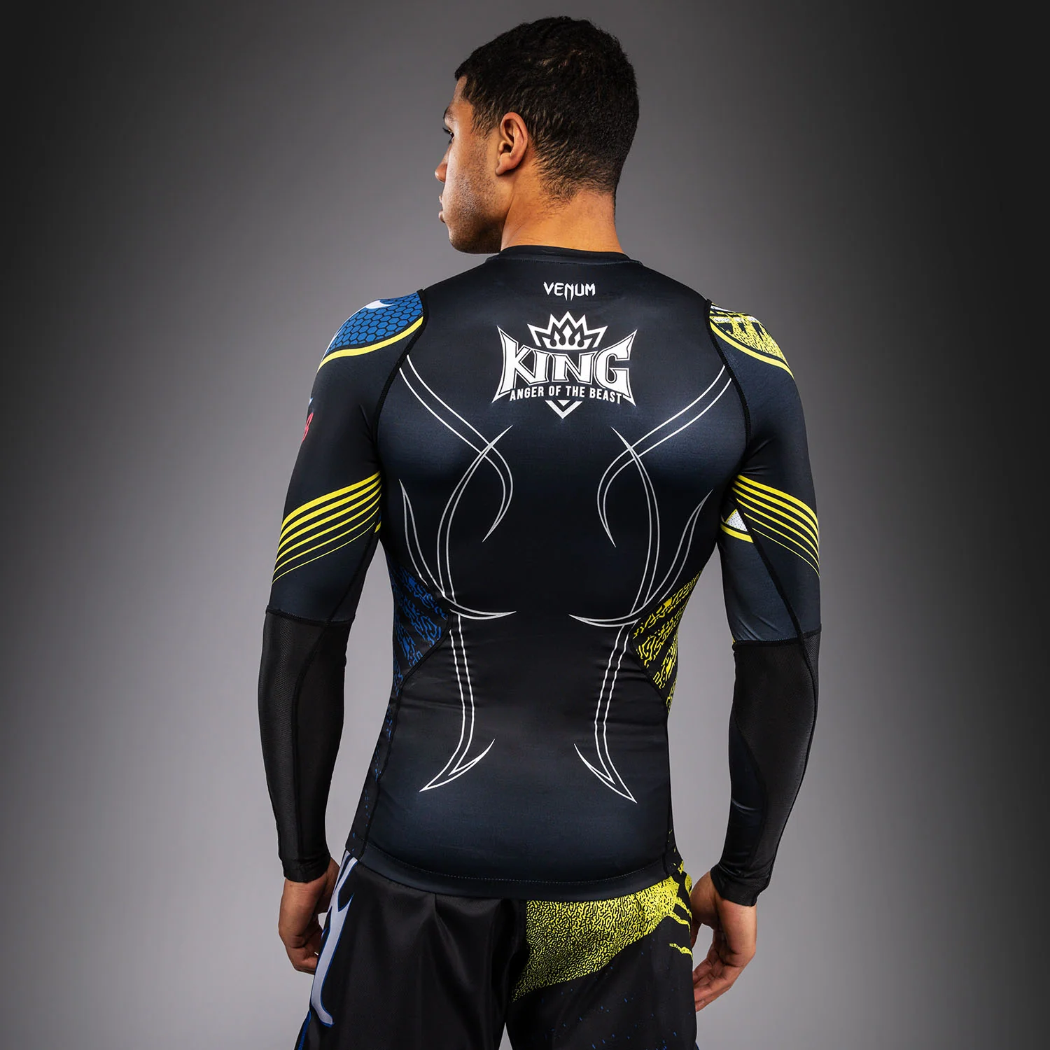 Venum x TEKKEN 8 Long Sleeve Rashguard - King - Black/Yellow - Image 3
