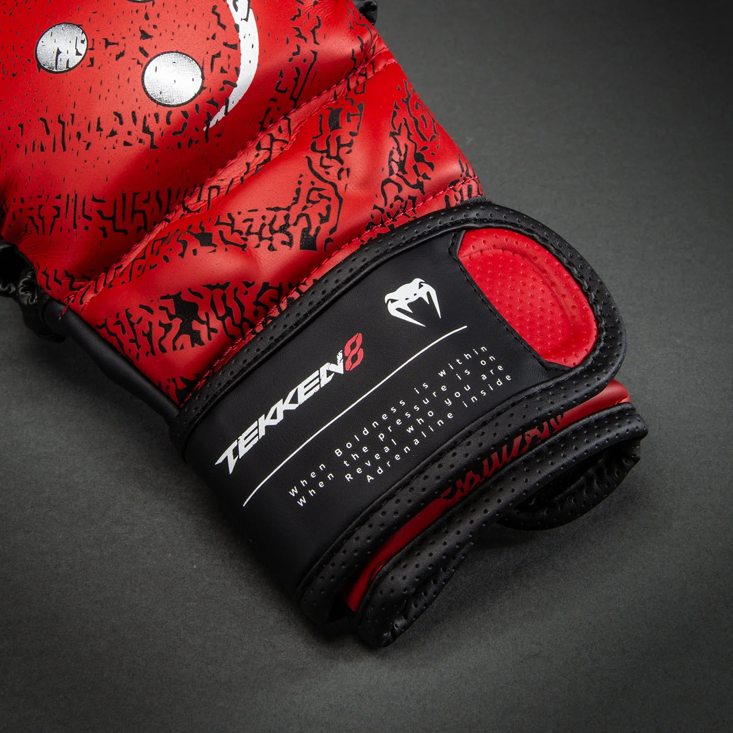 Venum x TEKKEN 8 Sparring Gloves - Kazuya - Red/Black - Image 4