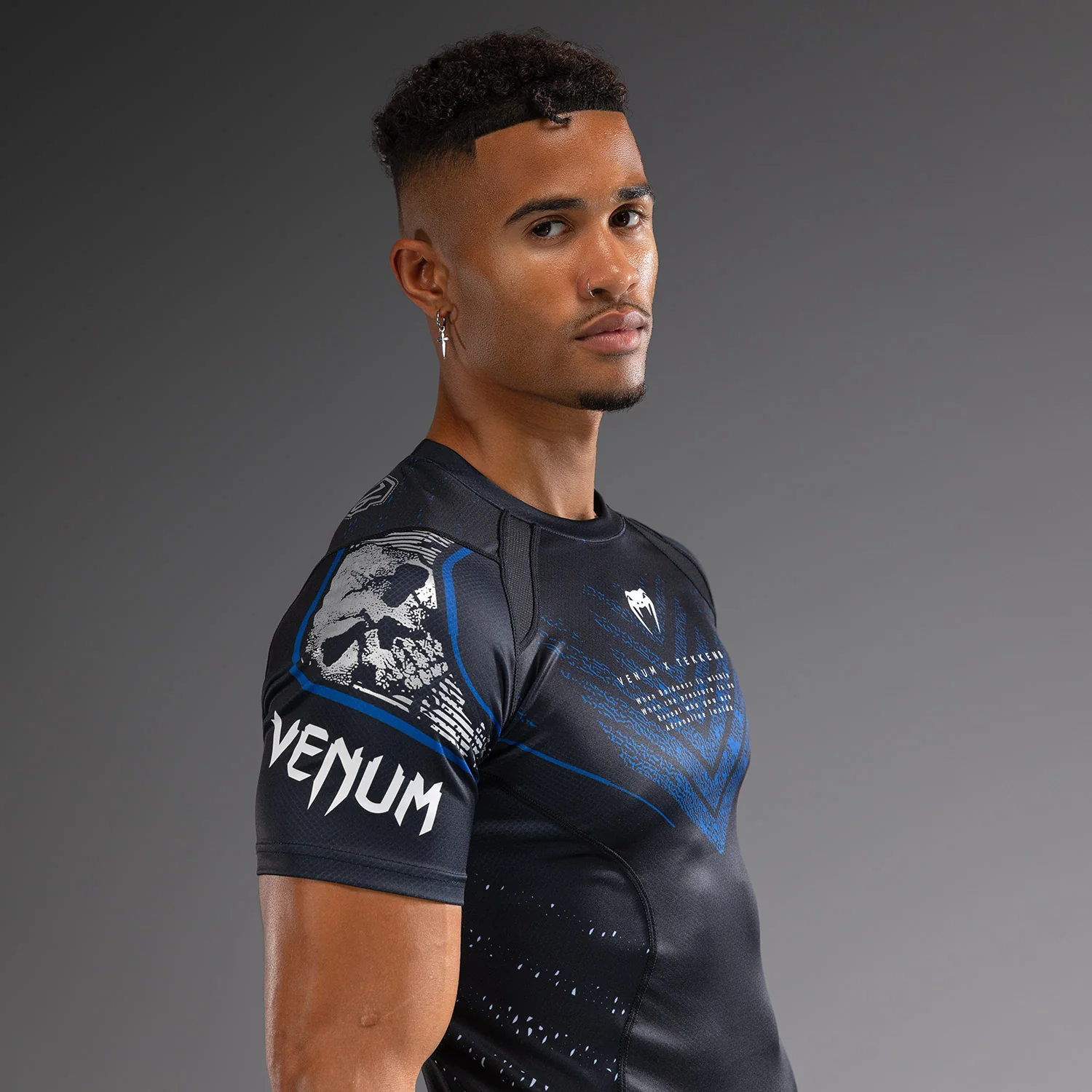 Venum x TEKKEN 8 - Paul Phoenix Rashguard - Black/Blue - Image 7