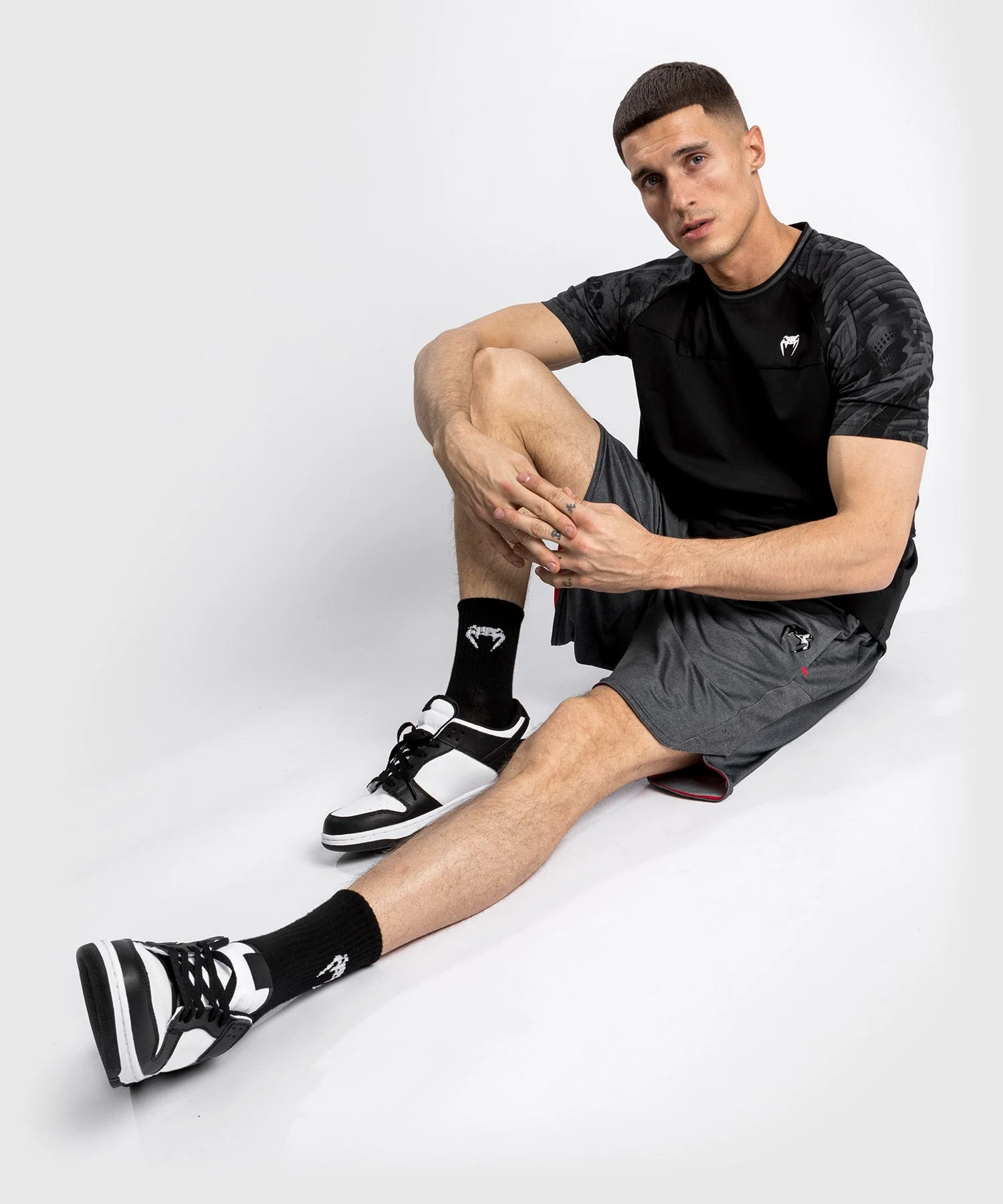 Venum YKZ21 T-shirt – Black/Black - Image 9
