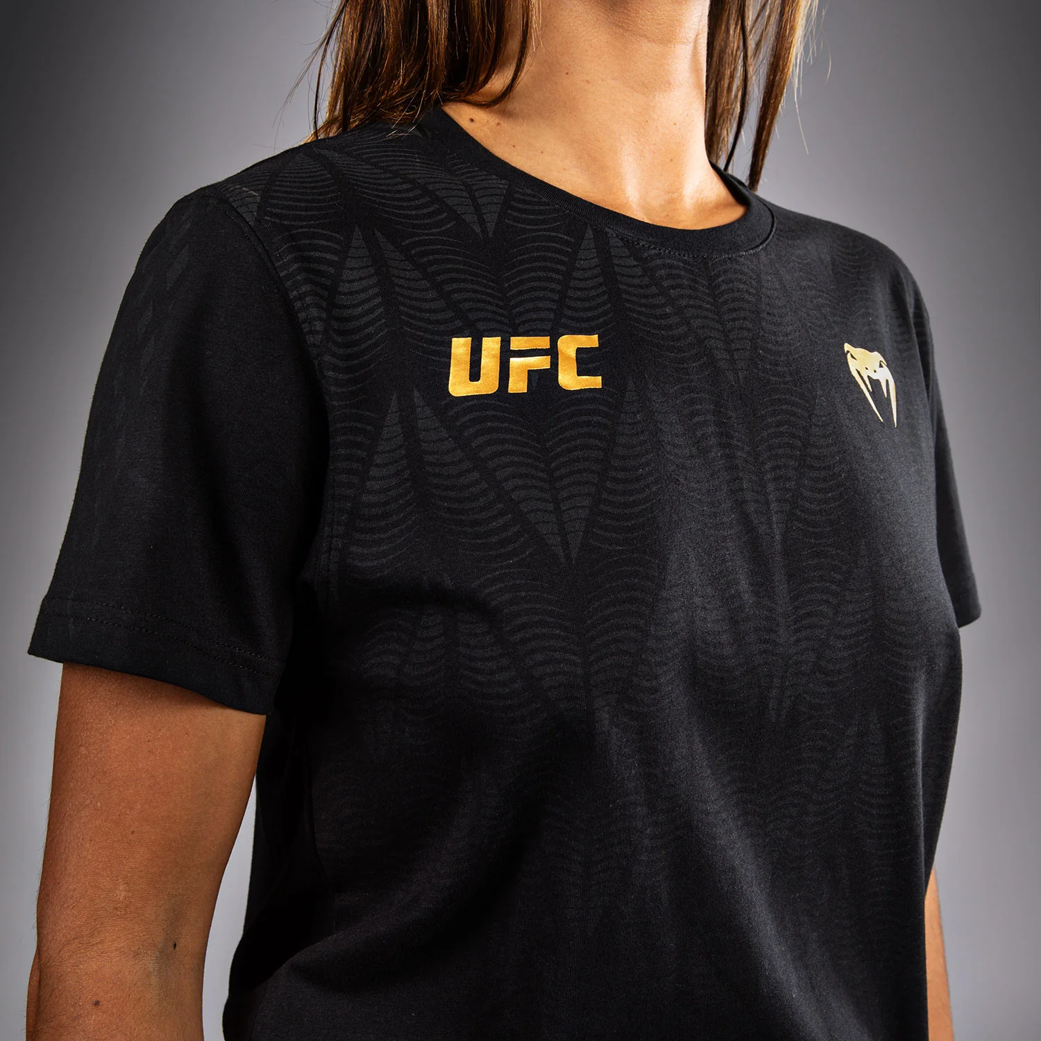 Women's UFC Zenith by Venum Replica Champion T-Shirt - Image 4